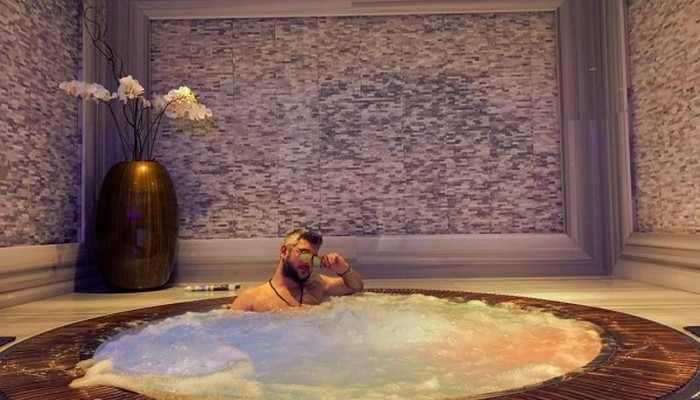 Jacuzzi in Dubai investment park-DIP